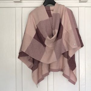 Lululemon Bundle Up Scarf /knit wrap Mink Berry